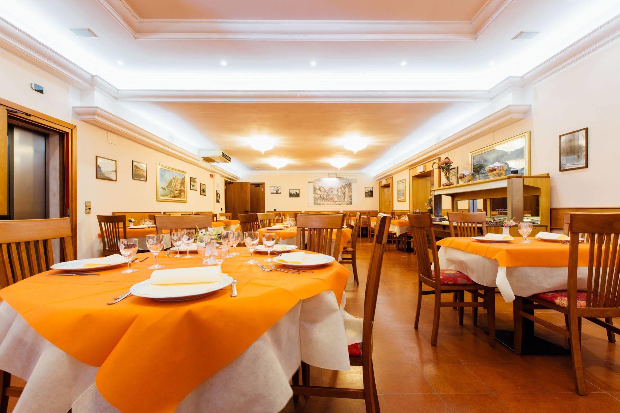 פונטבלנדה Hotel Cala Di Forno מראה חיצוני תמונה