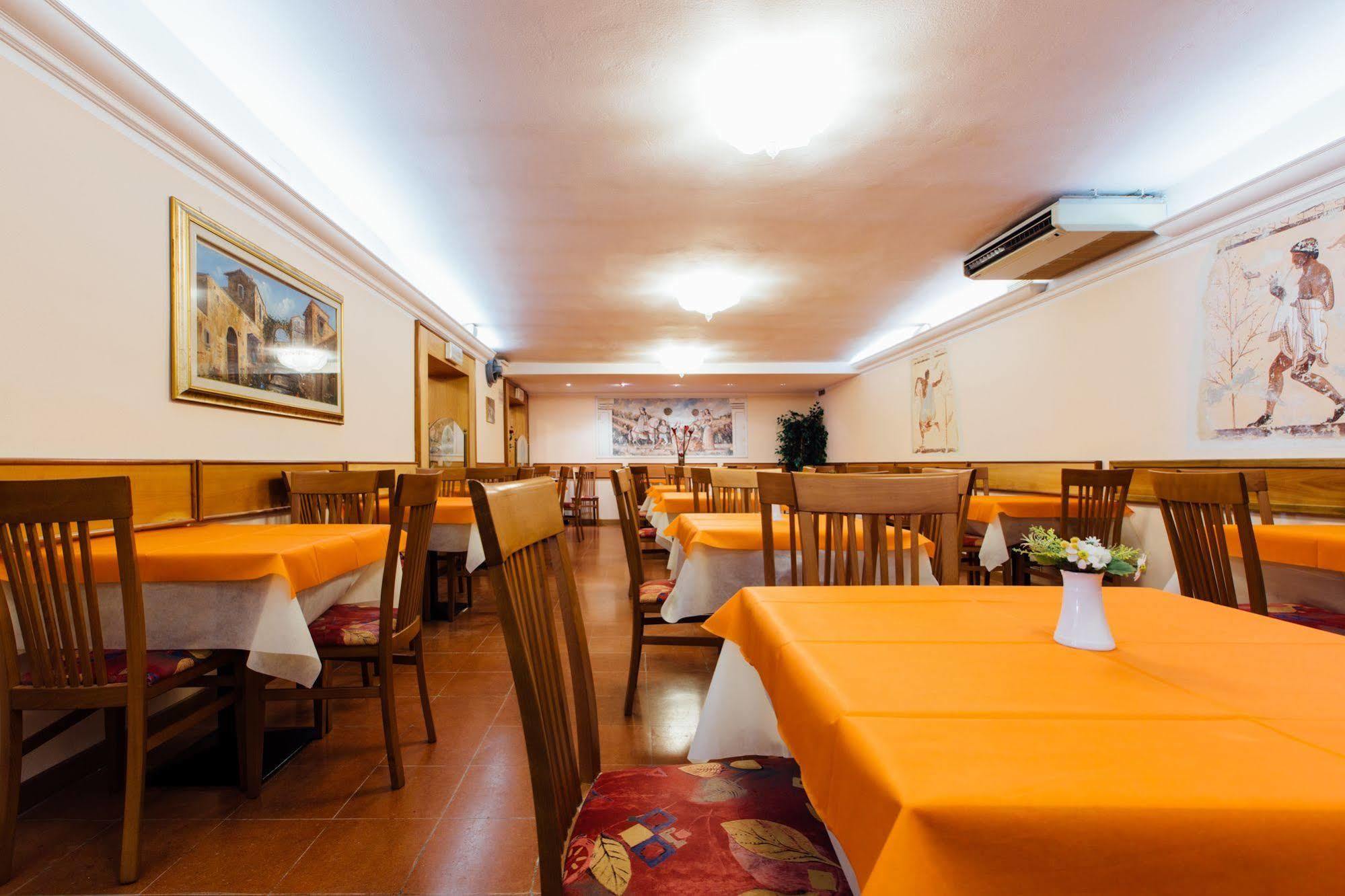 פונטבלנדה Hotel Cala Di Forno מראה חיצוני תמונה