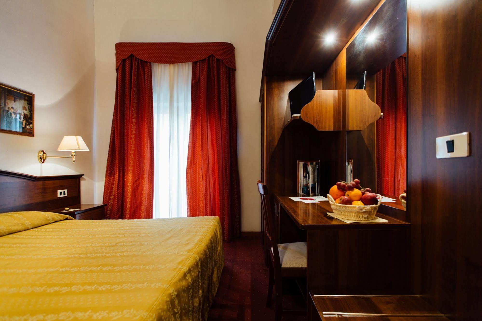 פונטבלנדה Hotel Cala Di Forno מראה חיצוני תמונה