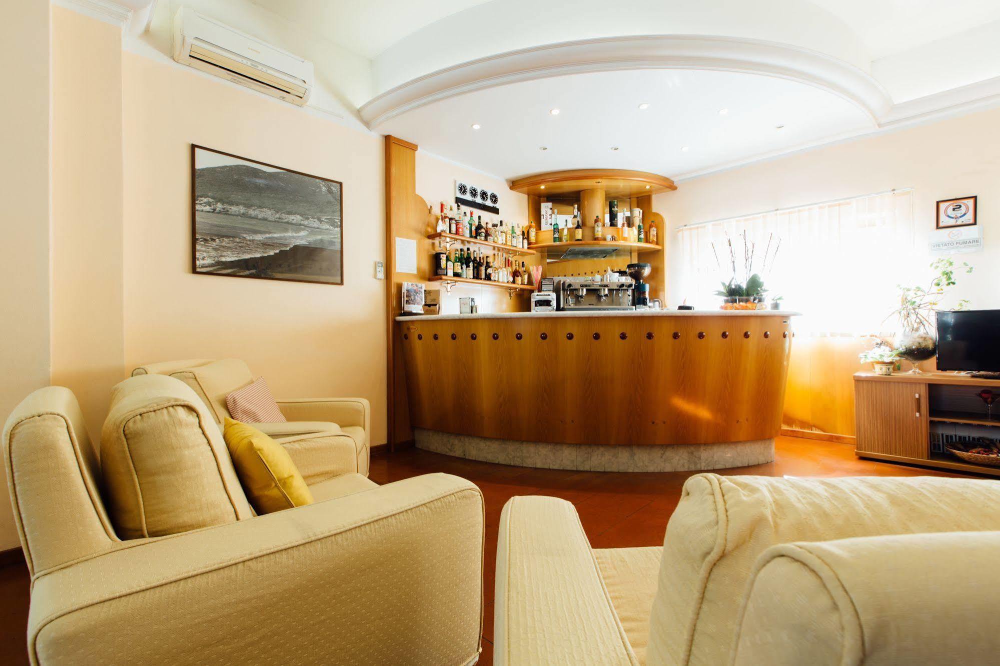פונטבלנדה Hotel Cala Di Forno מראה חיצוני תמונה