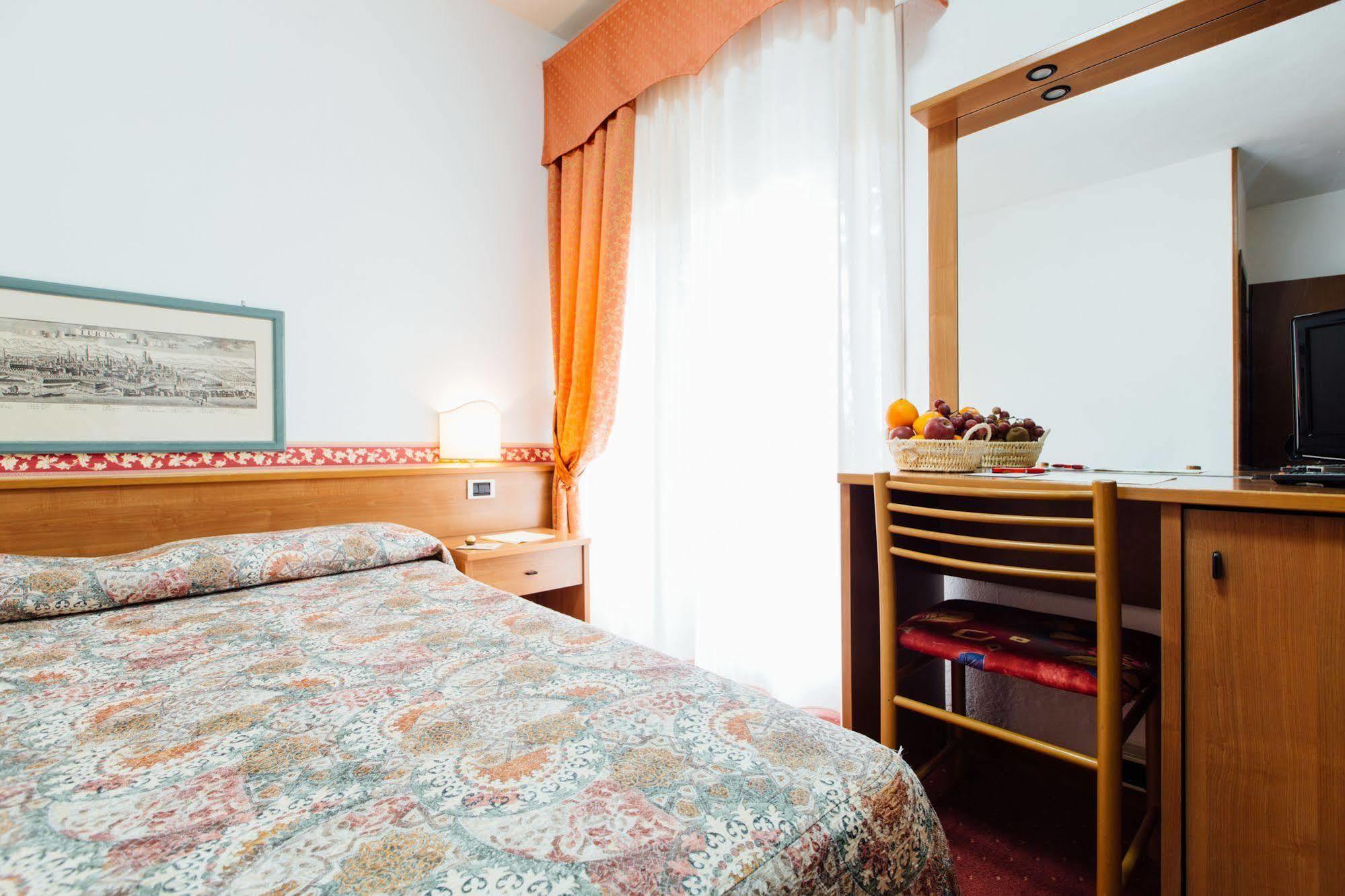 פונטבלנדה Hotel Cala Di Forno מראה חיצוני תמונה